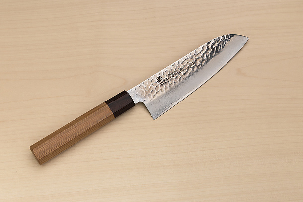 Sakai Takayuki 33-layer VG10 Damascus Santoku knife 170mm (6.7 ") Keyaki (Japanese Elm) handle Sakai Takayuki 33-layer VG10 Damascus Santoku knife 170mm (6.7 ") Keyaki (Japanese Elm) handle