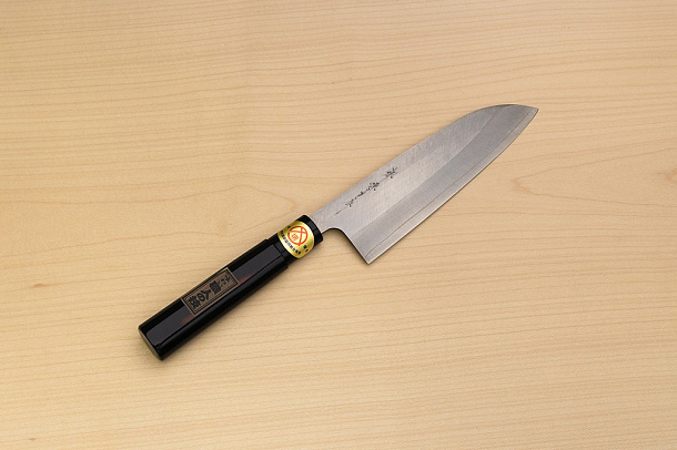 Sakai Genkichi Warikomi AUS8 Santoku knife 180mm (7.1) Magnolia Wood with Akebono-Nuri Urushi Lacque Sakai Genkichi Warikomi AUS8 Santoku knife 180mm (7.1) Magnolia Wood with Akebono-Nuri Urushi Lacque