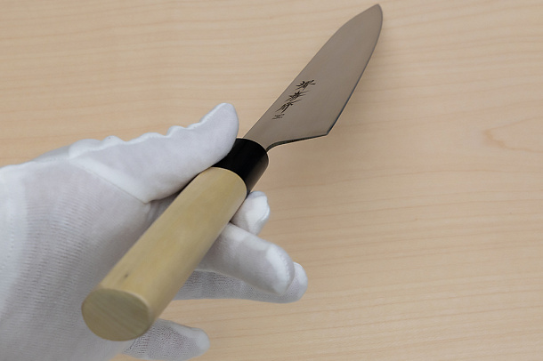 Sakai Takayuki AUS8 Gyuto knife 240mm (9.5 ") Magnolia/Buffalo horn handle Sakai Takayuki AUS8 Gyuto knife 240mm (9.5 ") Magnolia/Buffalo horn handle