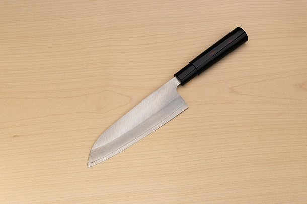 Sakai Genkichi Warikomi AUS8 Santoku knife 180mm (7.1) Magnolia Wood with Akebono-Nuri Urushi Lacque Sakai Genkichi Warikomi AUS8 Santoku knife 180mm (7.1) Magnolia Wood with Akebono-Nuri Urushi Lacque