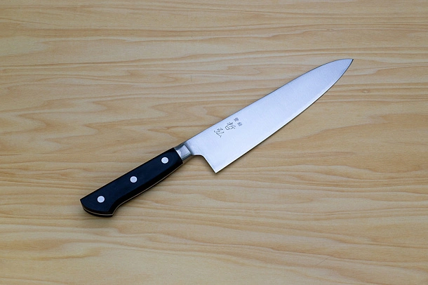 Tetsuhiro Blue Super Gyuto knife 210mm (8.3") Black paper micarta Tetsuhiro Blue Super Gyuto knife 210mm (8.3") Black paper micarta
