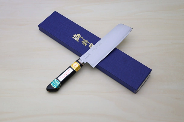 Miki VG1 Nakiri knife 160mm (6.3") Black Pakkawood handle Miki VG1 Nakiri knife 160mm (6.3") Black Pakkawood handle