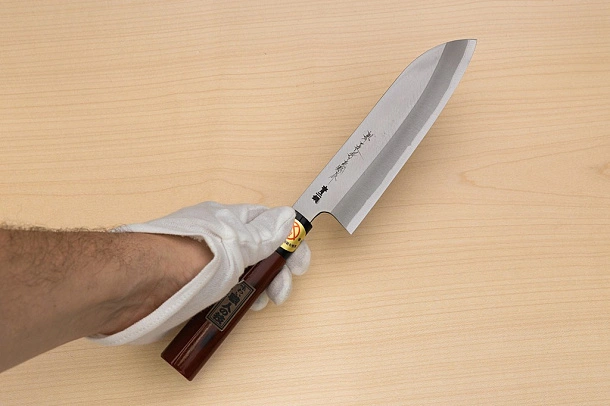 Sakai Genkichi Warikomi Blue steel 2 Santoku knife 180mm (7.1) Magnolia Wood with Negoro-Nuri Urushi Lacque Sakai Genkichi Warikomi Blue steel 2 Santoku knife 180mm (7.1) Magnolia Wood with Negoro-Nuri Urushi Lacque