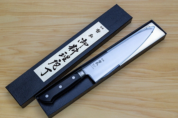 Tetsuhiro Super Gold 2 Gyuto knife 210mm (8.3") Black paper micarta Tetsuhiro Super Gold 2 Gyuto knife 210mm (8.3") Black paper micarta